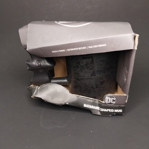 DC Comics Batman Batarang Mug - Picture 3 of 10